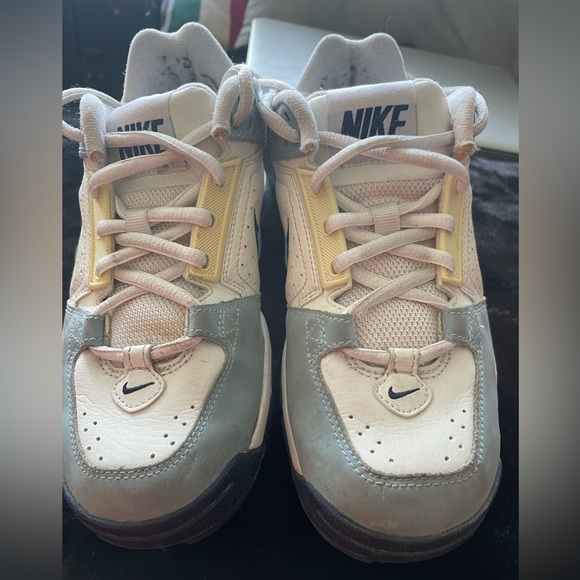 Nike Vintage Y2K Sneakers Kicks Runners - Size 6 - Picture 4 of 10